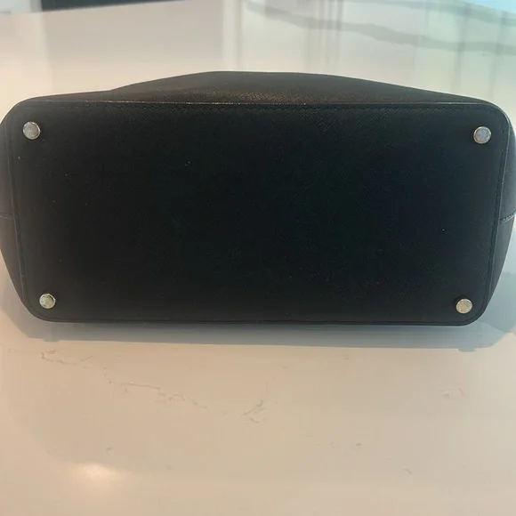 KATE SPADE Laurel Way Med Dally Tote Bag Warm Beige/Black purse Saffiano Leather - Picture 4 of 8